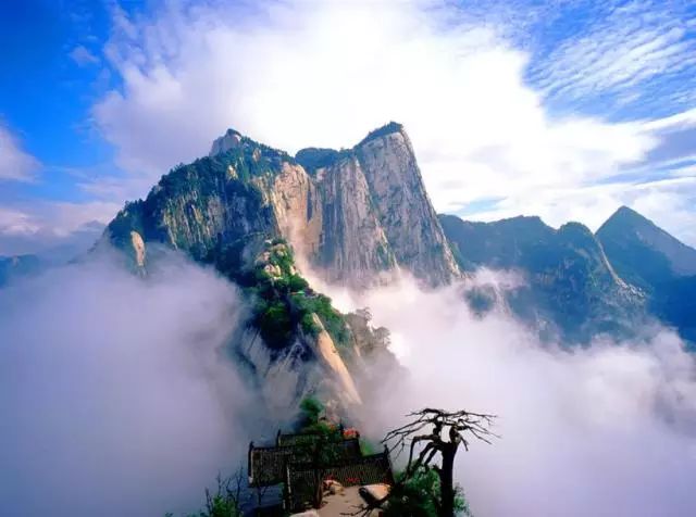 8月份适合去哪里旅游_月份旅游适合去哪里旅游_每月份适合旅游的地方