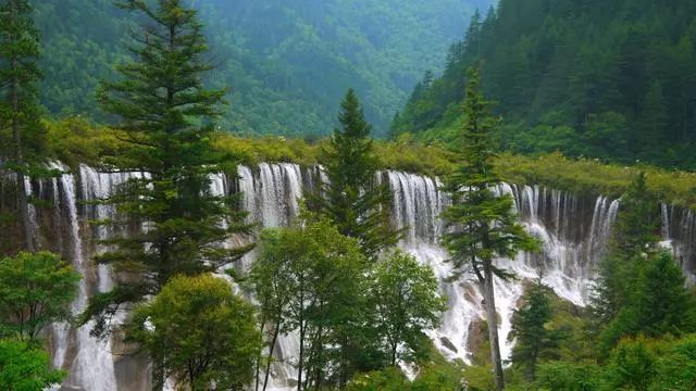 月份旅游适合去哪里旅游_8月份适合去哪里旅游_月份旅游适合去的地方