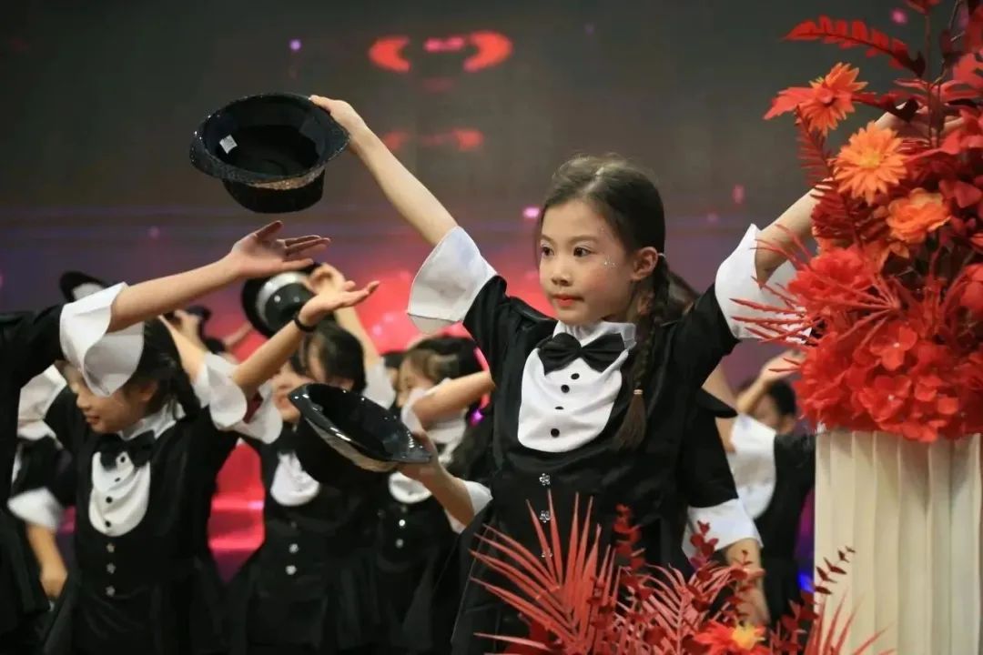 mesmerizing翻译_mesmerizing_mesmerizing形容词