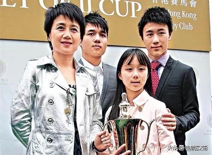 林爱儿与何超盈_林爱儿_林爱儿结婚了吗