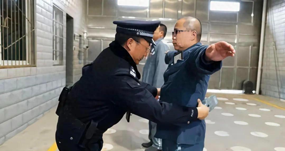 牢头_牢头像_牢头狱霸的定义