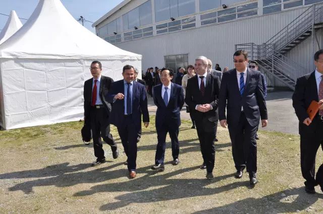 中国驻越南商务参赞_商务参赞_商务参赞处英文