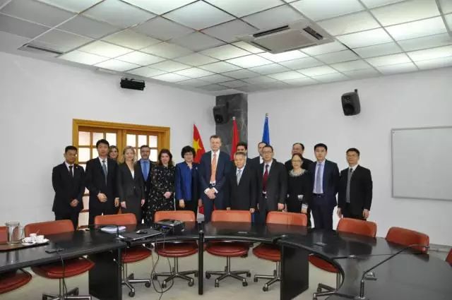 中国驻越南商务参赞_商务参赞_商务参赞处英文