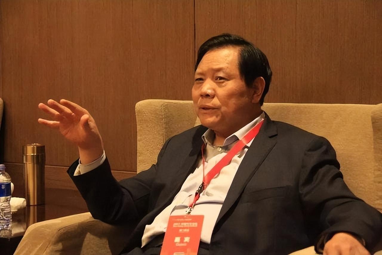 竖子不足与谋竖子指谁_竖子不足与谋_竖子不足与谋的足是什么意思