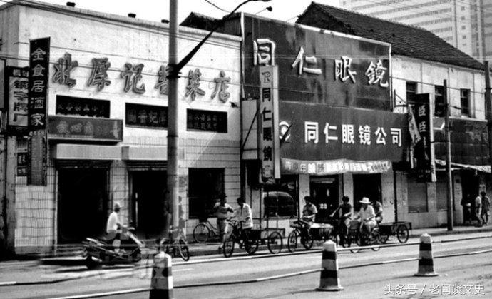 马路柏油铺设_马路柏油怎么才洗的掉_柏油马路