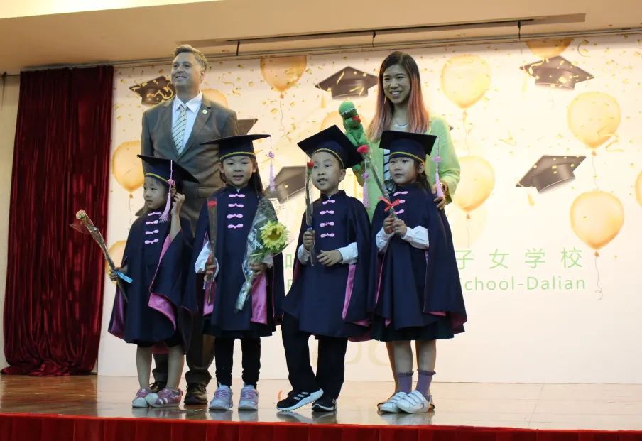 Graduating怎么读_graduating_college