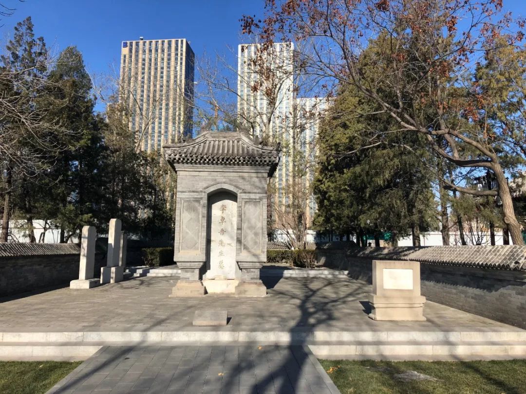 西海子公园_海子公园西门_西海子公园几个门