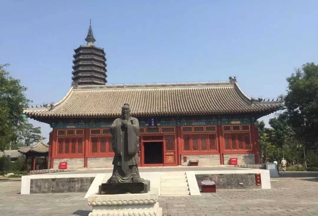 西海子公园的桥叫什么_海子公园西门_西海子公园