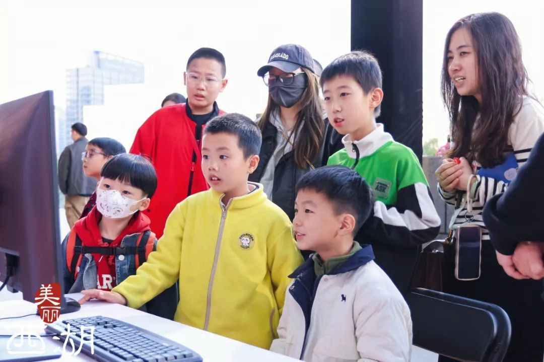 打破砂锅_打破砂锅问到底相近的成语_打破砂锅问到底什么意思