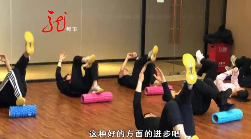临危不乱_危临下石是什么意思_危临下石打一生肖