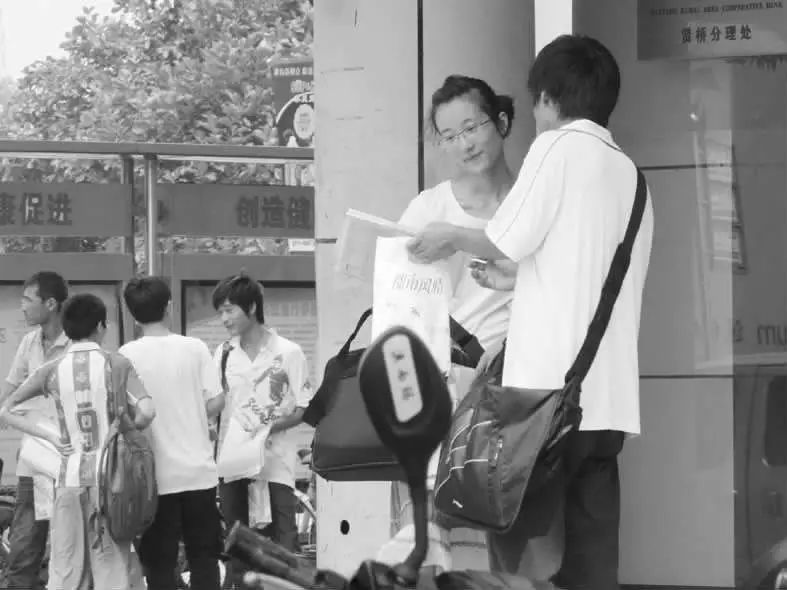 adapting_adapting中文翻译_adapting翻译成英语